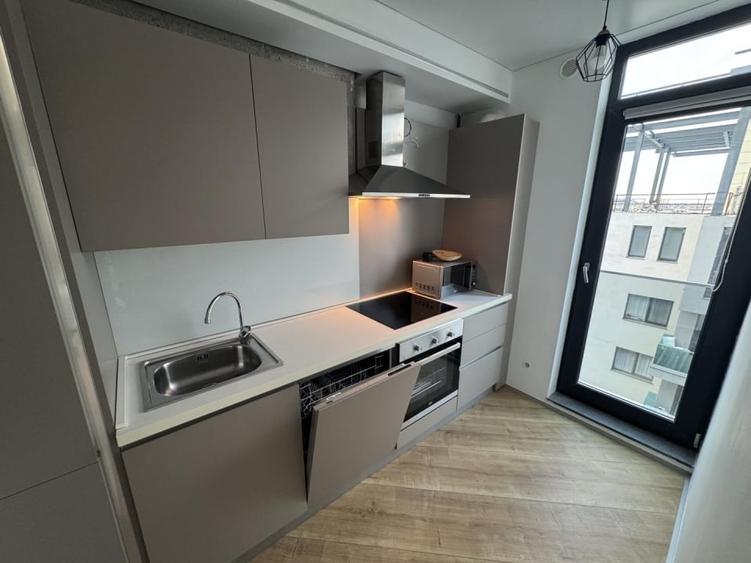 Apartament cu 2 camere, mobilat în Floreasca