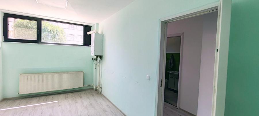 Spațiu comercial, de 75 mp, în Milcov