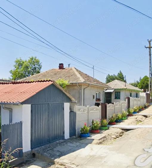 Casă cu 2 camere cu Teren 540 Mp în Fetești-Gară