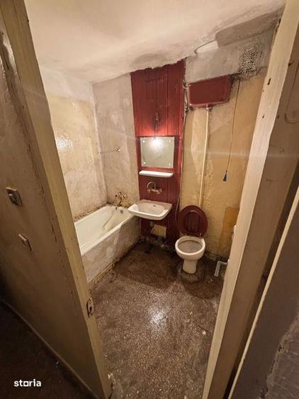 Garsonieră decomandată în Central
