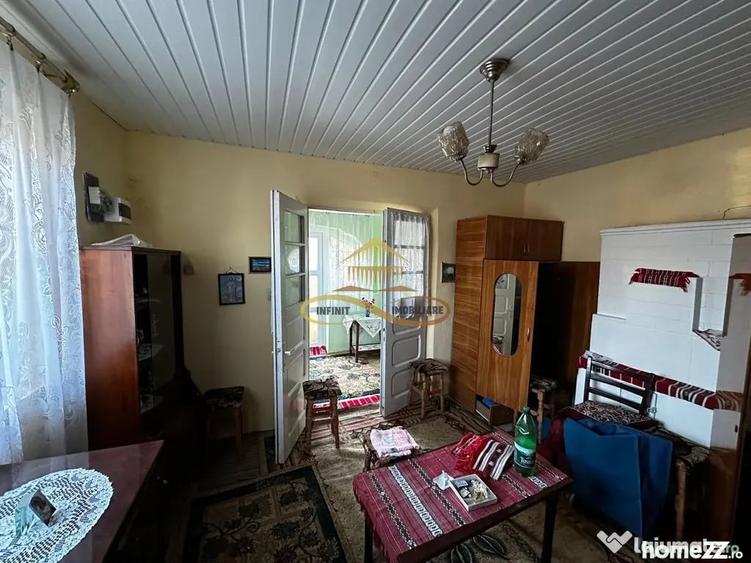 Casă cu 4 camere cu Teren 4500 Mp în Negri
