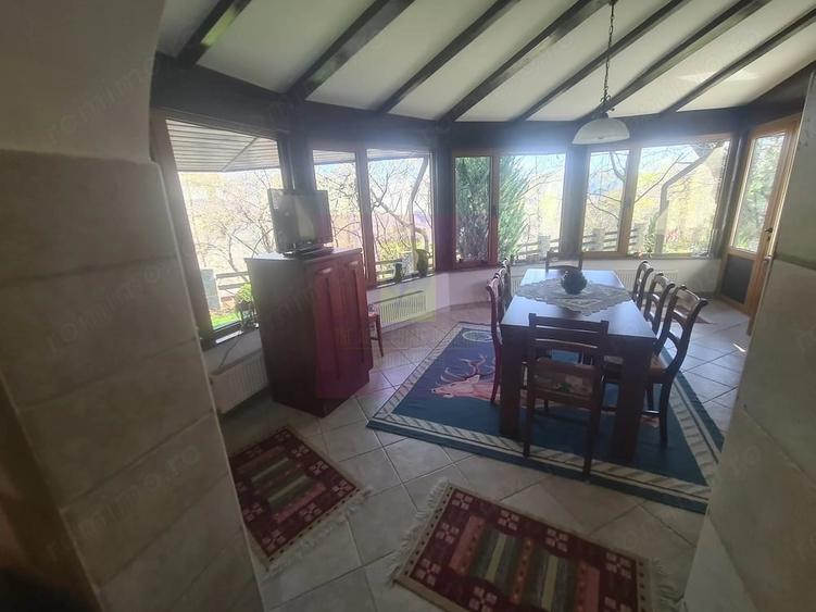 Casă cu 6 camere cu Teren 2066 Mp în Breaza