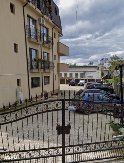 Apartament cu 2 camere decomandat în Podu Roș