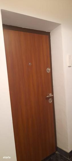 Apartament cu 2 camere decomandat în Podu Roș