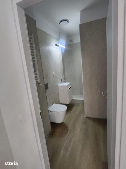 Apartament cu 4 camere în Vitan