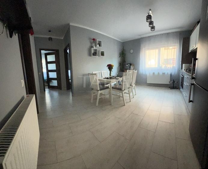 Apartament cu 2 camere decomandat, mobilat în Bună Ziua