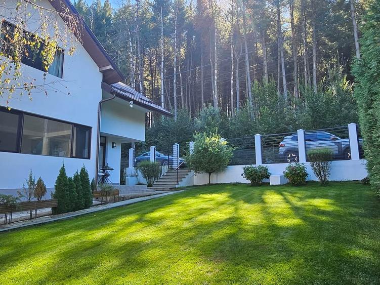 Casă individuală cu 4 camere cu Teren 512 Mp în Bascov