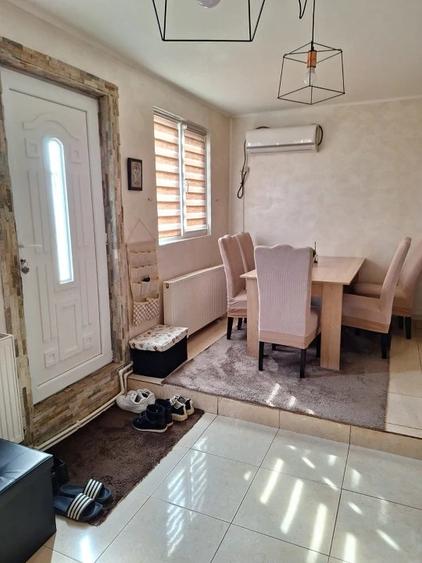 Apartament cu 3 camere decomandat, mobilat în Central