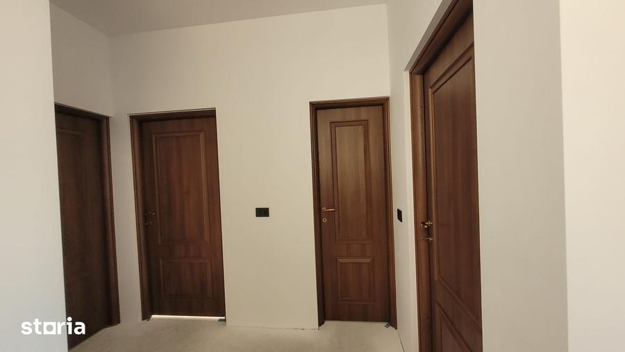 Casă cu 4 camere cu Teren 1000 Mp în Odoreu
