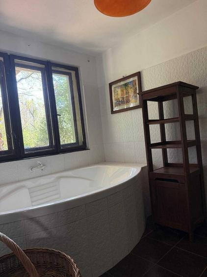 Casă cu 3 camere în Șișterea