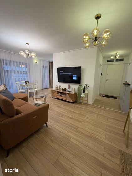 Apartament cu 3 camere decomandat în Pipera