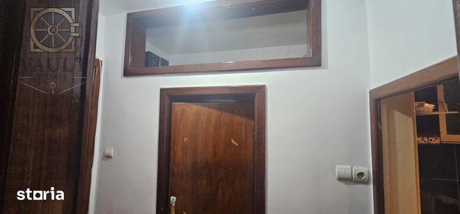 Apartament cu 3 camere decomandat, mobilat în Foișorul de Foc