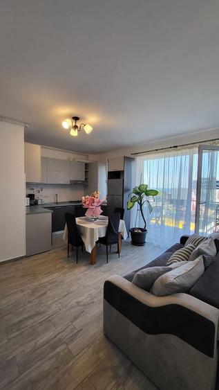 Apartament cu 3 camere decomandat în Nord