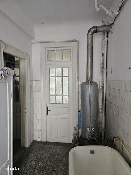 Apartament cu 5 camere, mobilat în Unirii