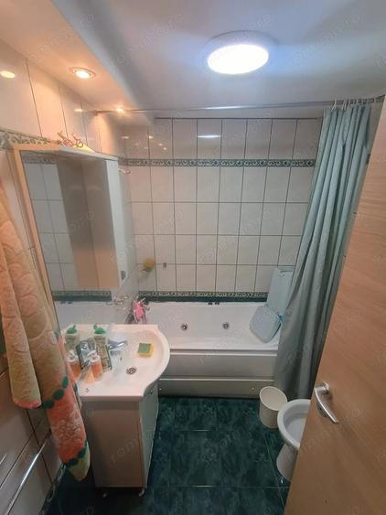 Apartament cu 2 camere semidecomandat în Romană