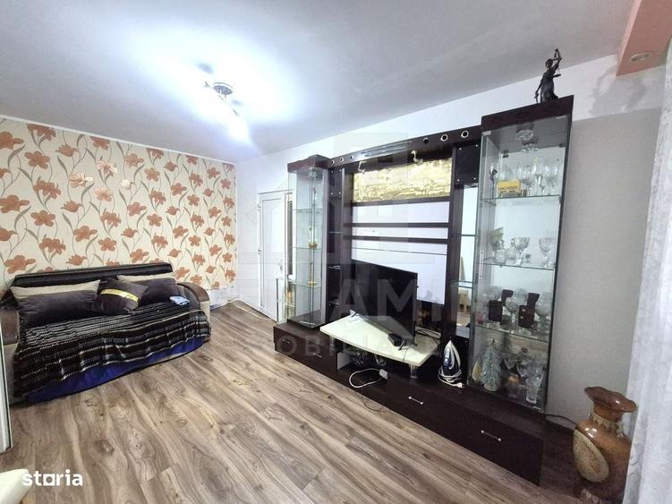 Apartament cu 2 camere semidecomandat în Calea București