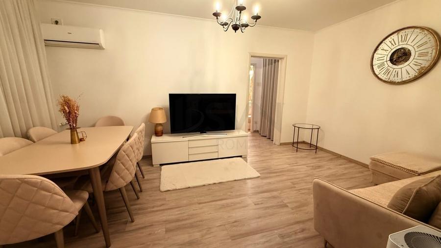 Apartament cu 2 camere semidecomandat în 1 Mai