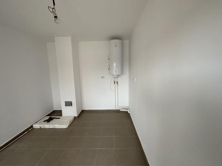 Casă cu 4 camere în Vernești