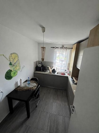 Apartament cu 2 camere decomandat în Exterior Vest