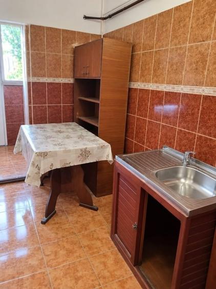 Apartament 2 camere, 50 mp, zona Rovine - 3