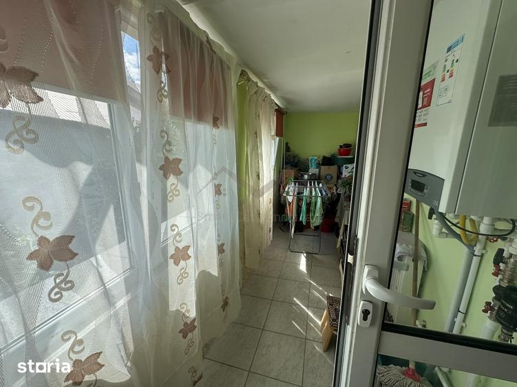 Apartament cu 3 camere decomandat în Tomești