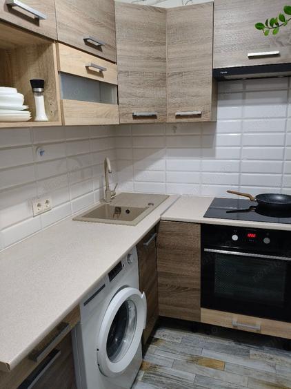 Garsonieră decomandată în Stupini
