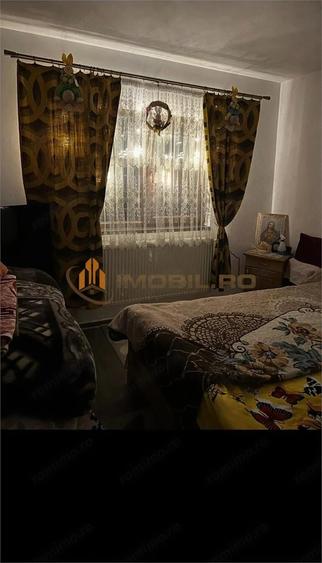 Casă cu 1 camere cu Teren 1136 Mp în Uricani