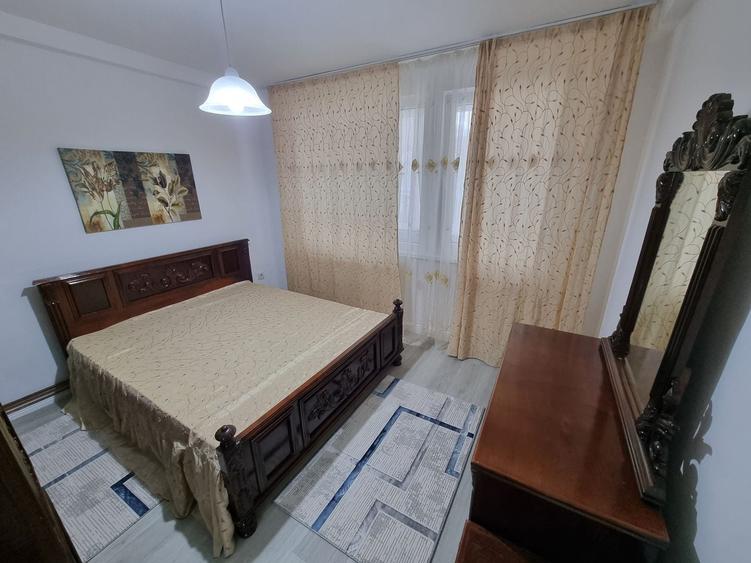 Apartament cu 2 camere semidecomandat, mobilat în Ultracentral