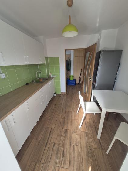 Apartament cu 2 camere decomandat în Cantacuzino