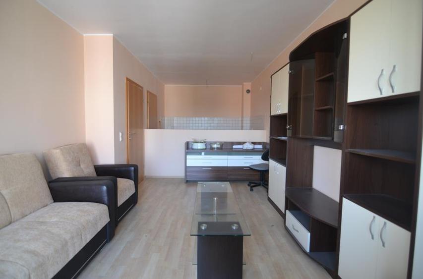 Apartament cu 2 camere decomandat în Avantgarden