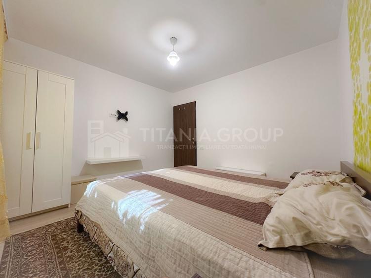 Apartament cu 3 camere decomandat în Tractorul