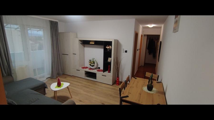 Apartament cu 2 camere semidecomandat în Mihai Viteazul