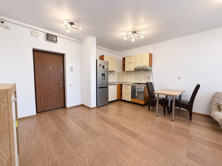 Apartament cu 2 camere semidecomandat, mobilat în Iancului