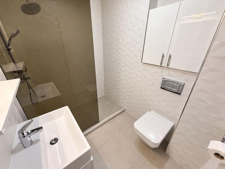 Apartament cu 2 camere semidecomandat în Politehnica
