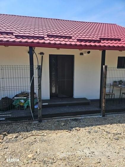 Casă cu 2 camere cu Teren 72 Mp în Central