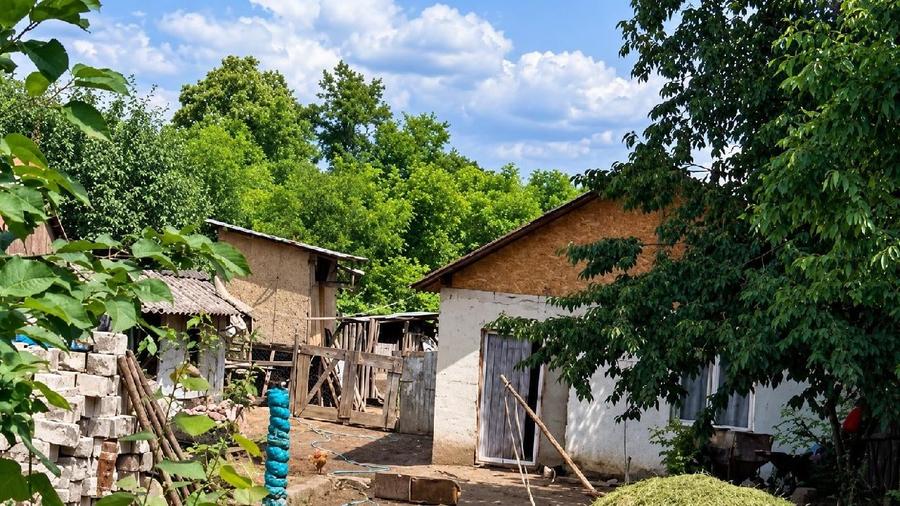 Casă individuală cu 2 camere cu Teren 1137 Mp în Bobulești