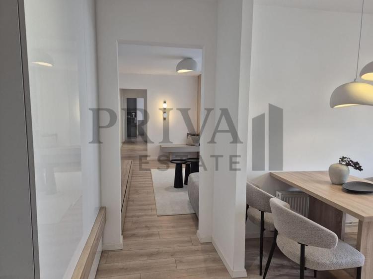Apartament cu 3 camere semidecomandat, mobilat în Circumvalațiunii