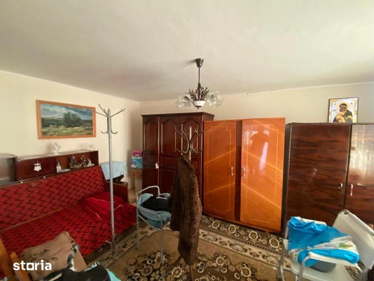 Casă cu 4 camere cu Teren 1400 Mp în Burdujeni