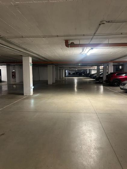 COMISION 0% ! VANZARE APARTAMENT 2 CAMERE CU GARAJ ZONA BMW ! - 8