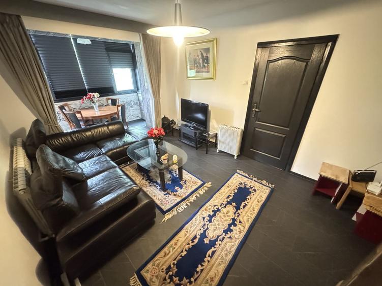 Apartament cu 2 camere semidecomandat, mobilat în City Park Mall