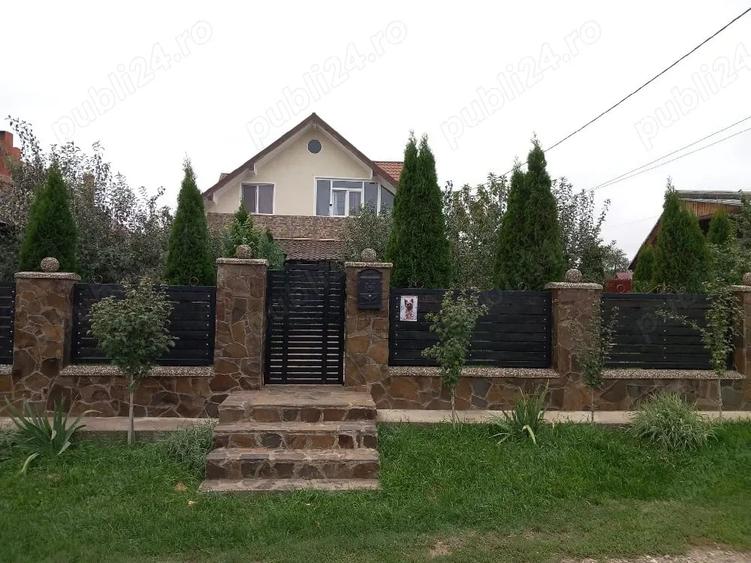 Casă cu Teren 1000 Mp în Dochia