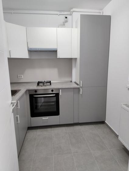 Garsonieră semidecomandată în Titan