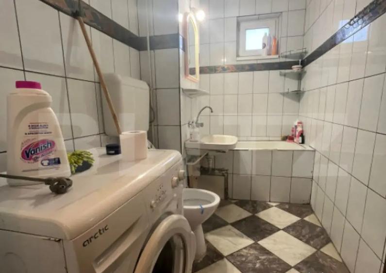 Apartament 3 camere, 70 mp, zona Micro 6 - 8