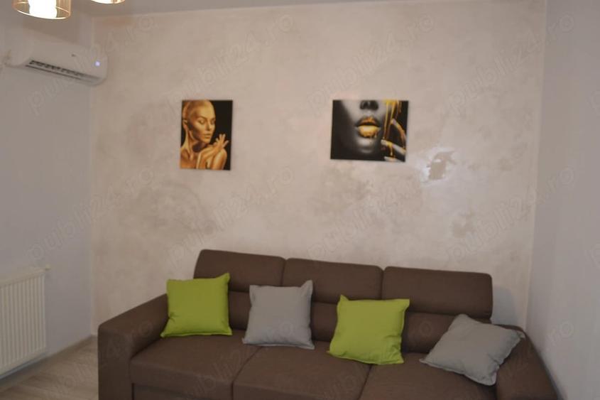 Apartament cu 2 camere decomandat în Roșu