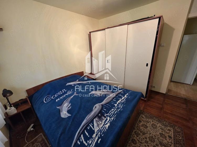 Apartament cu 3 camere decomandat în Govândari