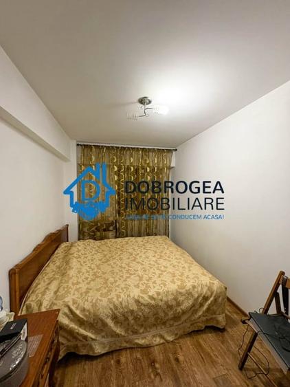 Apartament cu 4 camere decomandat, mobilat în Peco
