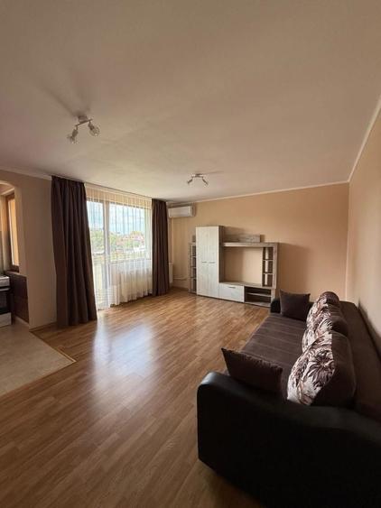 Apartament cu 2 camere decomandat în Carpați 2