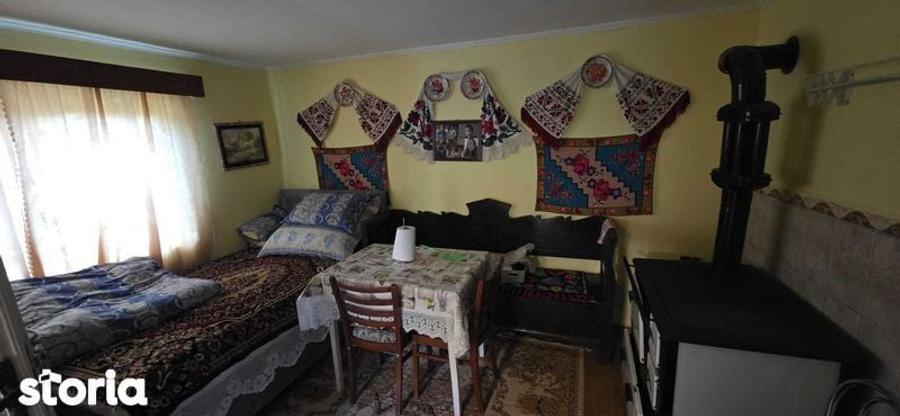Casă cu 4 camere cu Teren 240 Mp în Chieșd