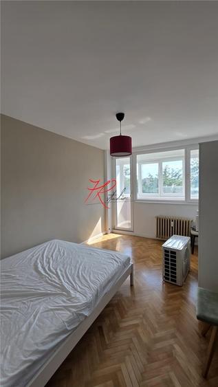 Apartament cu 3 camere semidecomandat în Parcul Circului