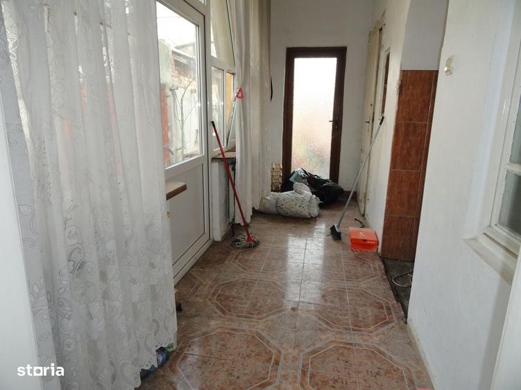 Casă cu 3 camere cu Teren 720 Mp în Pârneava